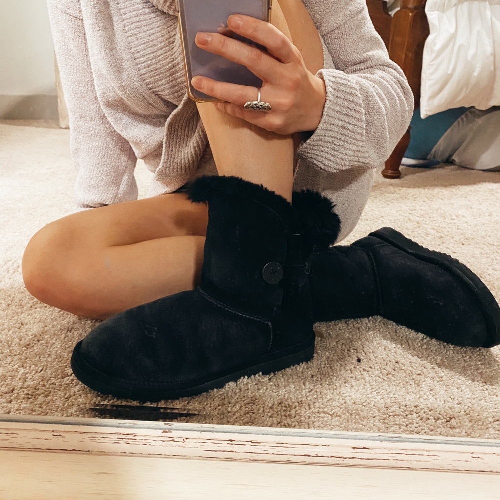 Bailey Button Black Ugg Boots